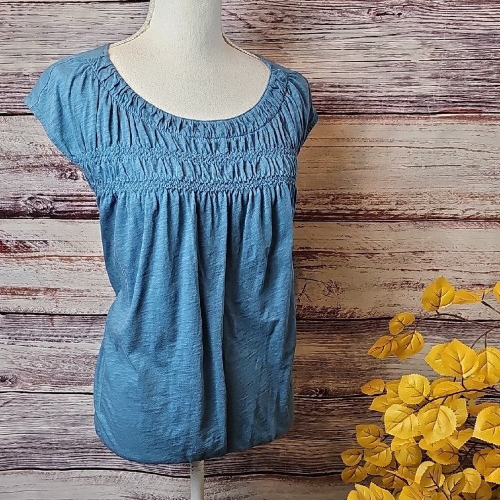 ANN TAYLOR LOFT BLUE PUCKERED PULLOVER TANK TOP